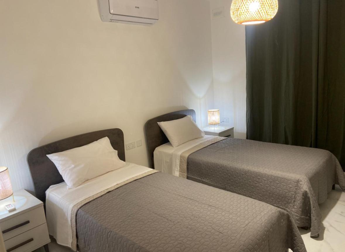 Theatre Apartment Mellieha Luaran gambar