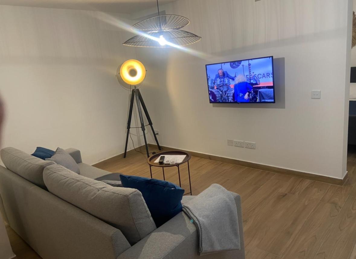 Theatre Apartment Mellieha Luaran gambar